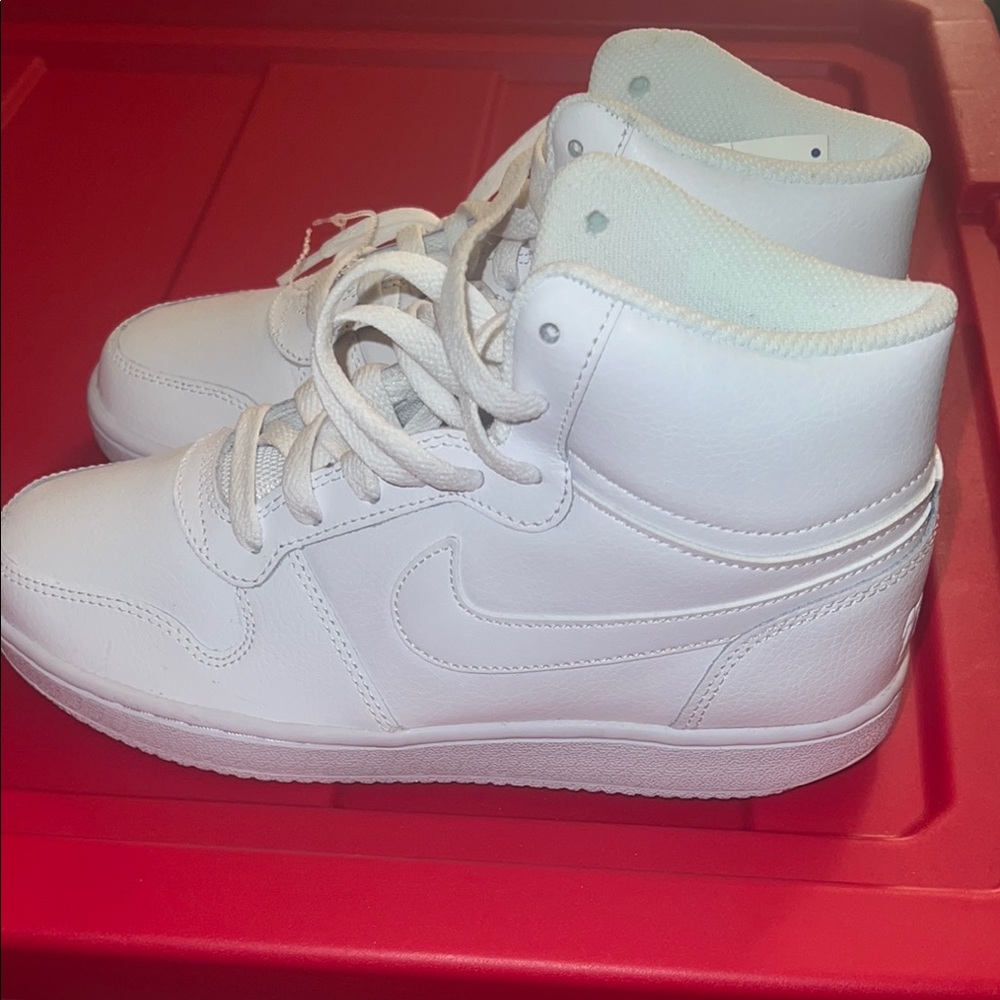 Nike White Sneakers with High-Top Design and Ankle Support